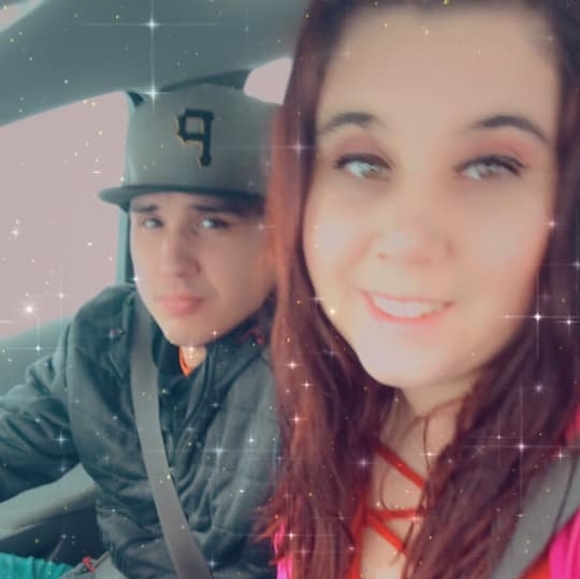 Meet your Posher, April - Picture 1 of 1